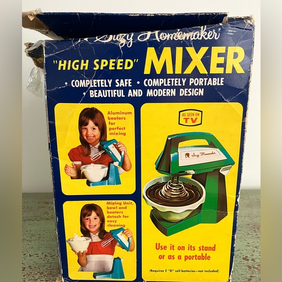 Vintage 1960s Suzy Homemaker High Speed Mixer - Picture 10 of 12
